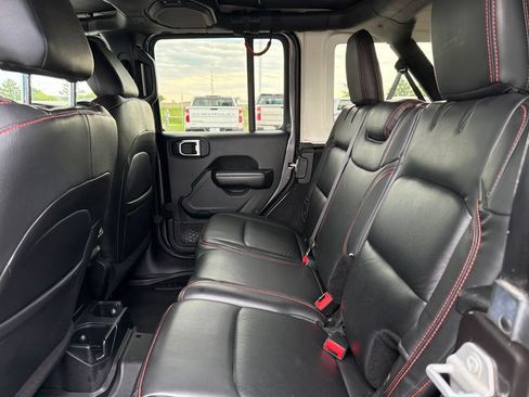 Used 2018 Jeep Wrangler Unlimited Sport S AWD/4WD image 12