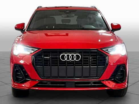 Used 2024 Audi Q3 2.0T Premium Plus w/ Premium Plus Package AWD/4WD image 4