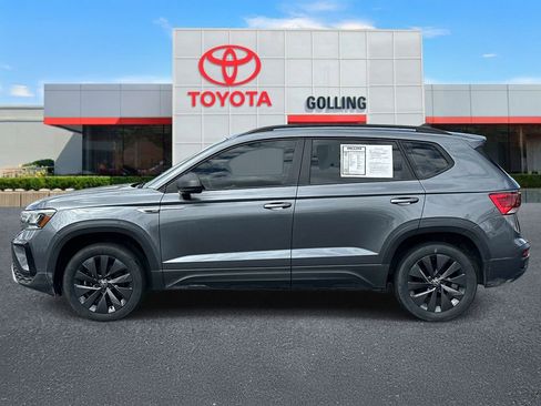 Used 2023 Volkswagen Taos S FWD image 2