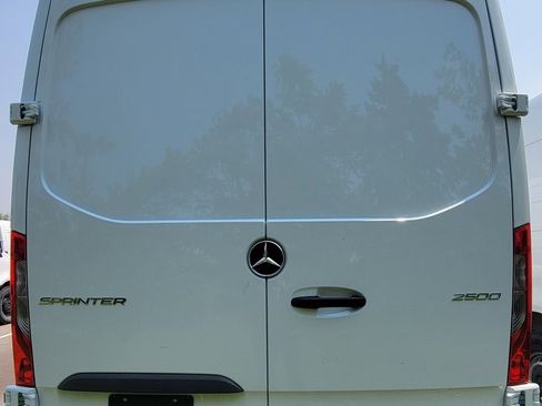 New 2025 Mercedes-Benz Sprinter 2500 image 6