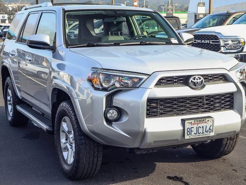 Used 2018 Toyota 4Runner SR5 image 19