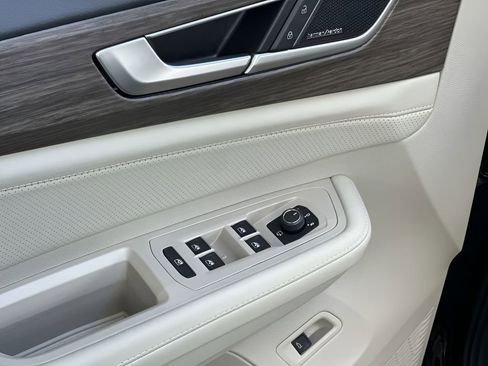 New 2026 Volkswagen Atlas SEL Premium R-Line image 13