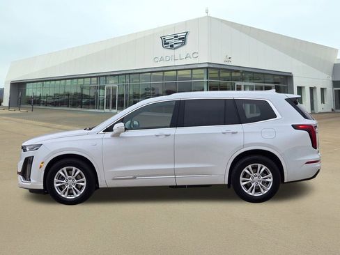 Certified 2024 Cadillac XT6 Luxury w/ LPO, Floor Liner Package image 3