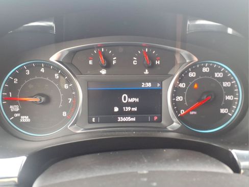 Used 2023 Chevrolet Traverse LT FWD image 21