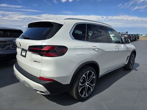 New 2026 BMW X5 xDrive40i w/ Executive Package image 29