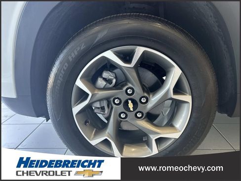 Used 2024 Chevrolet Trax LT w/ Driver Confidence Package FWD image 7