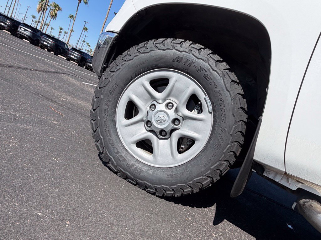 Used 2019 Toyota Tundra SR5 AWD/4WD image 5