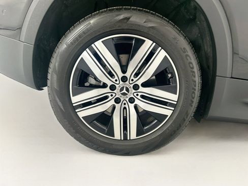 Certified 2023 Mercedes-Benz EQB 300 4MATIC image 32