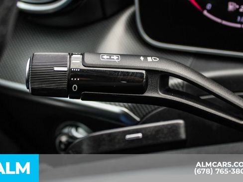 Used 2025 Mercedes-Benz C 300 Sedan image 28