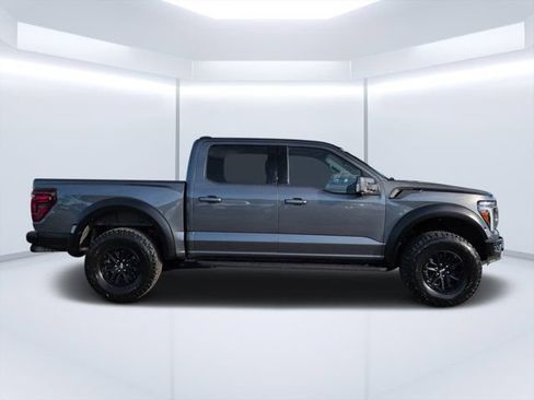 Used 2025 Ford F150 Raptor AWD/4WD image 2