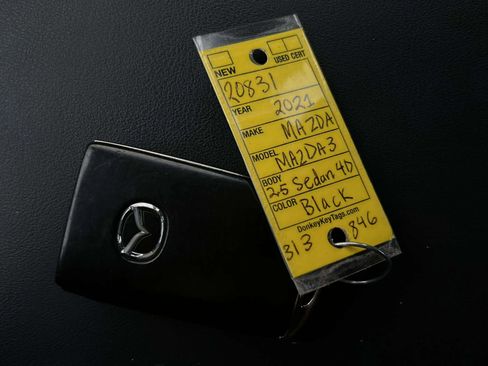 Used 2021 MAZDA MAZDA3 s image 40