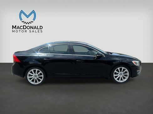 Used 2016 Volvo S60 T5 Inscription Platinum FWD image 8
