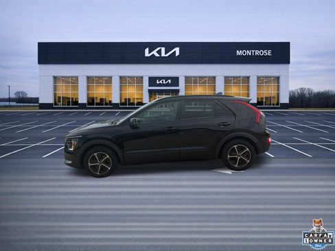 Certified 2023 Kia Niro EX FWD image 9