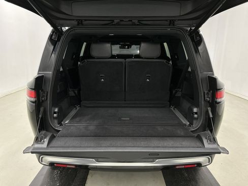 Used 2025 Rivian R1S Adventure AWD/4WD image 15