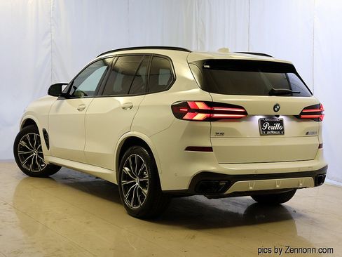 Used 2026 BMW X5 M60i AWD/4WD image 9