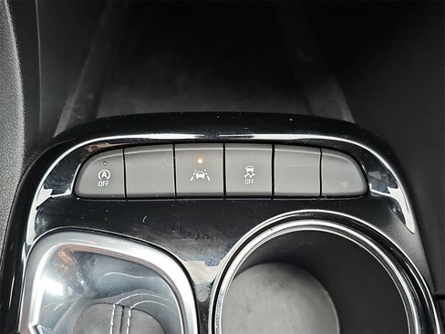 Certified 2022 Buick Encore GX Preferred w/ Sport Touring Package image 29