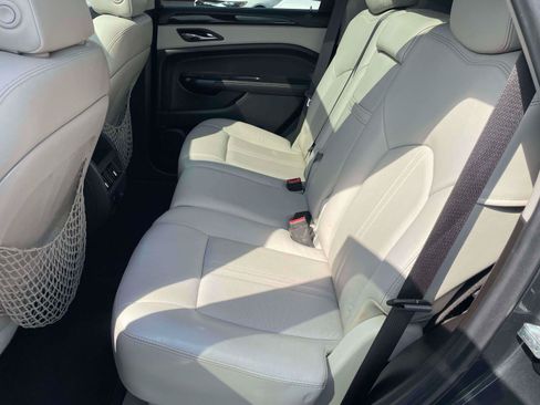 Used 2016 Cadillac SRX Luxury FWD image 14