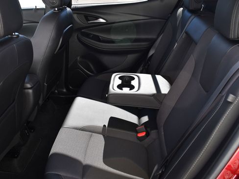 Used 2023 Buick Encore GX Select w/ Sport Touring Package image 24