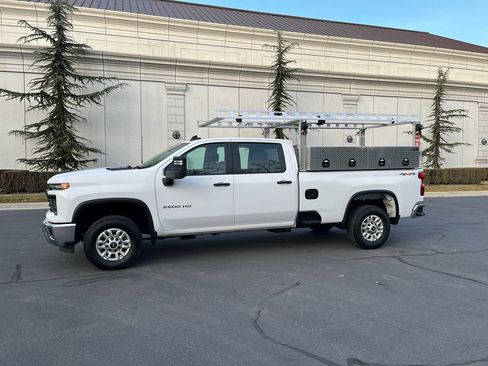 Used 2025 Chevrolet Silverado 2500 W/T w/ WT/CX Safety Package image 2