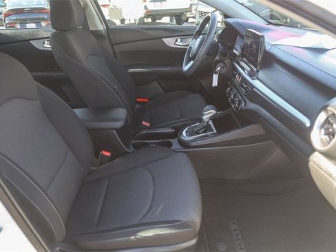 Used 2024 Kia Forte LXS image 18
