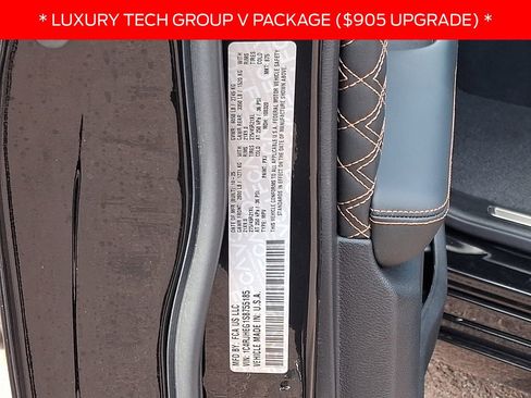 Used 2025 Jeep Grand Cherokee Summit w/ Obsidian Package image 26