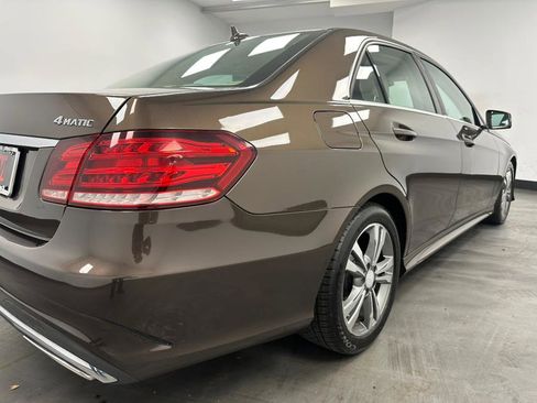 Used 2014 Mercedes-Benz E 350 4MATIC Sedan image 20