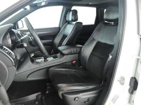 Used 2015 Jeep Grand Cherokee Altitude image 16