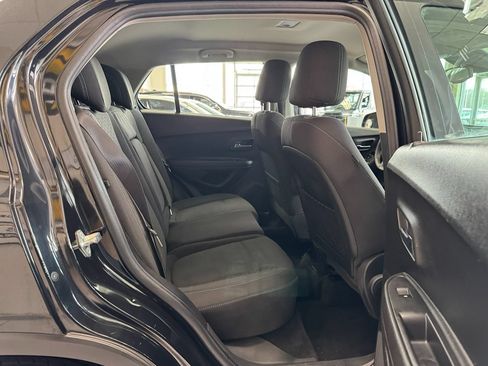 Used 2015 Chevrolet Trax LS FWD image 43