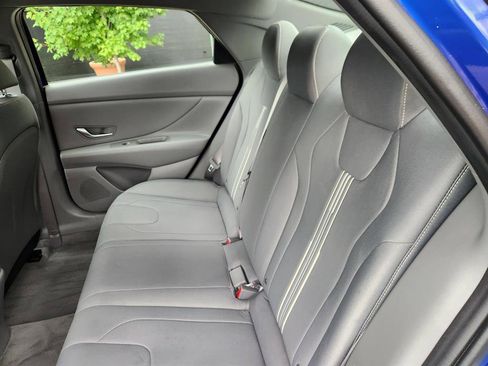 Certified 2023 Hyundai Elantra SEL w/ Convenience Package image 21