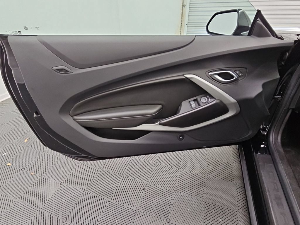 Certified 2023 Chevrolet Camaro SS RWD image 30