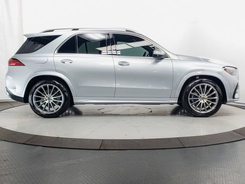 Used 2024 Mercedes-Benz GLE 450 4MATIC w/ AMG Line Exterior image 35