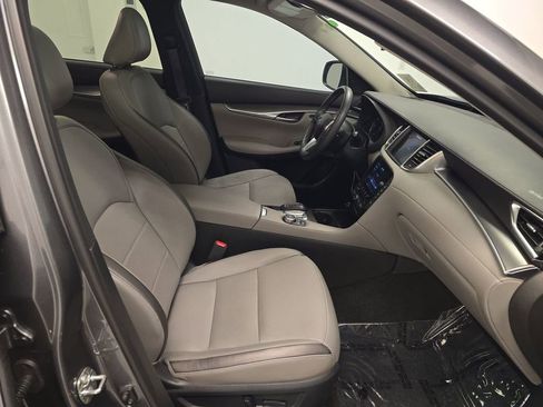 Used 2023 INFINITI QX50 Luxe FWD image 9