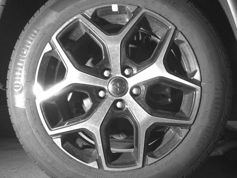 Used 2025 Jeep Compass Limited image 15