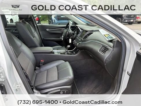Used 2017 Chevrolet Impala LT w/ Convenience Package FWD image 5