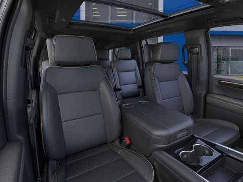 New 2026 Chevrolet Suburban Premier image 16