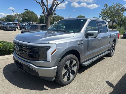 Used 2023 Ford F150 Lightning Platinum AWD/4WD image 3