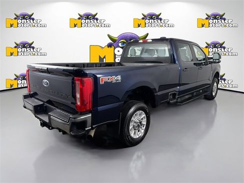 Used 2023 Ford F250 XL w/ XL Chrome Package image 5