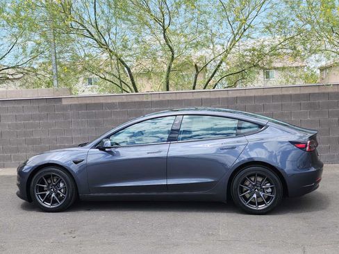 Used 2023 Tesla Model 3 Standard Range RWD image 5