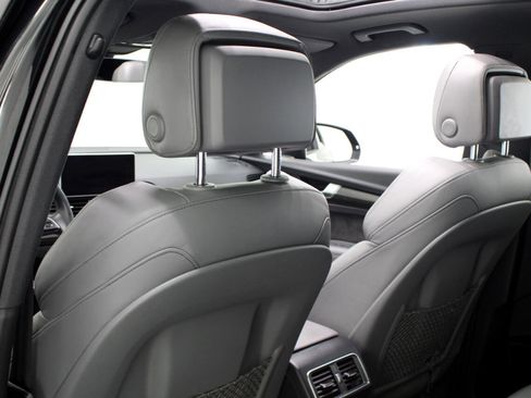 Used 2019 Audi SQ5 Premium Plus w/ Premium Plus Package image 37