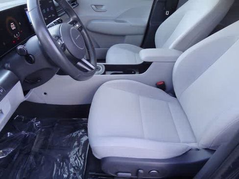 Used 2024 Hyundai Kona SEL AWD/4WD image 6