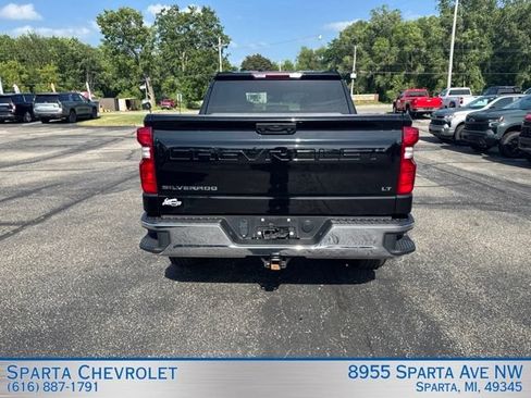 Used 2023 Chevrolet Silverado 1500 LT AWD/4WD image 4