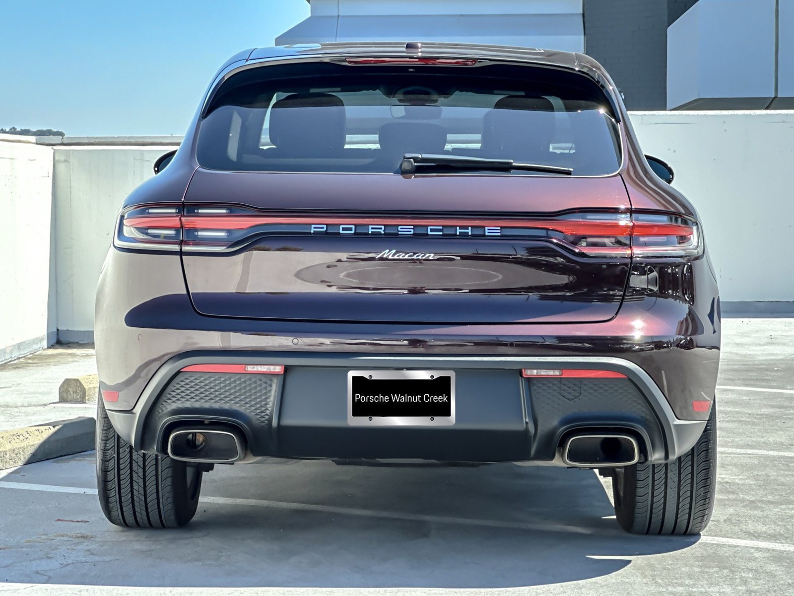 Used 2023 Porsche Macan AWD/4WD image 8