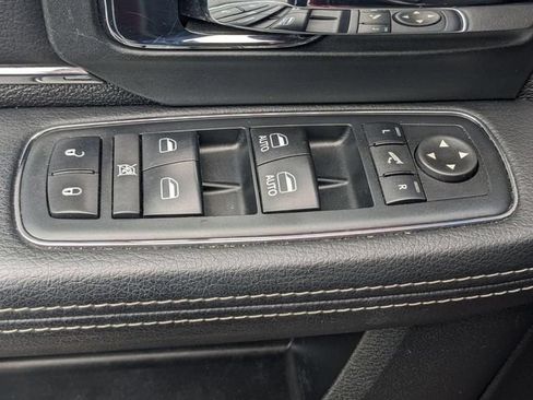 Used 2017 RAM 1500 Laramie w/ Convenience Group AWD/4WD image 15