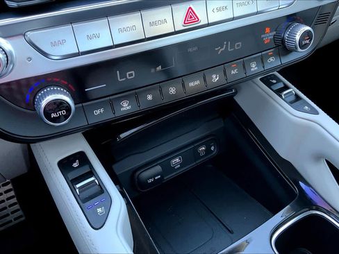Used 2023 Kia Telluride SX FWD image 24