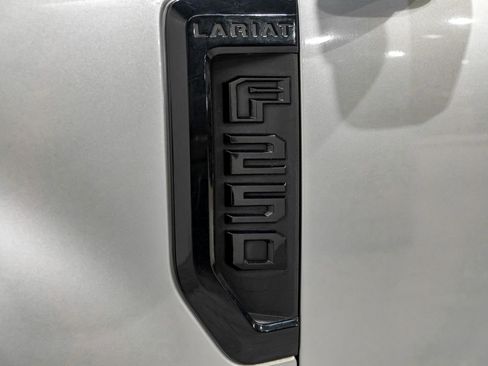 Used 2019 Ford F250 Lariat image 52