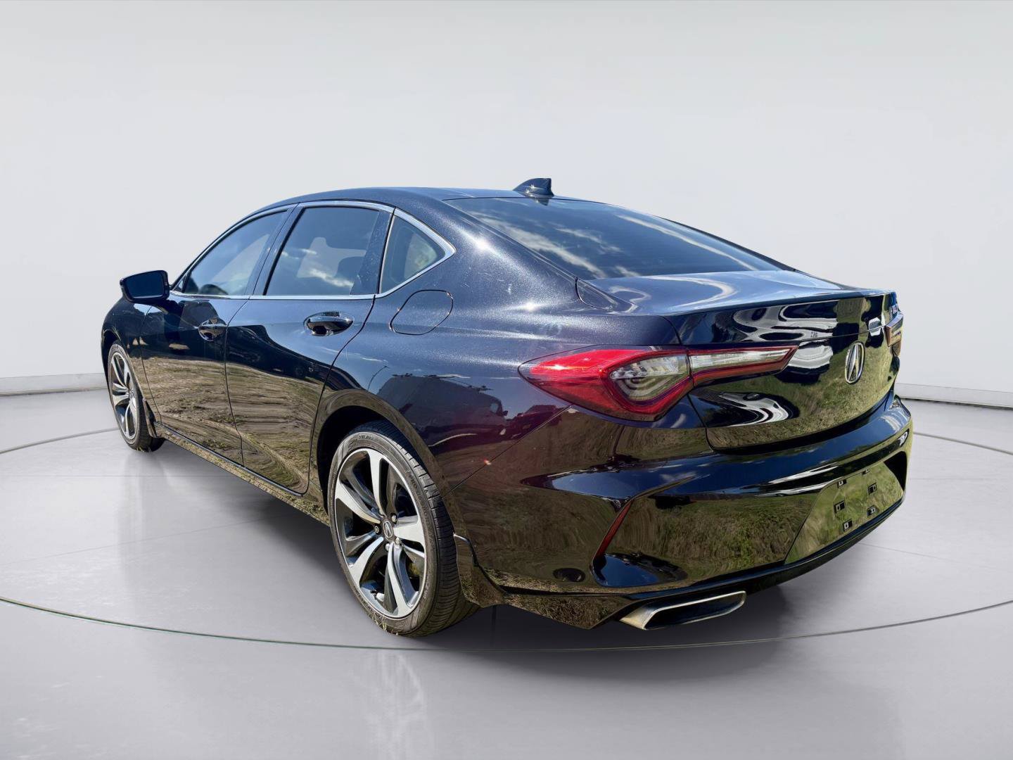 Used 2024 Acura TLX w/ Technology Package FWD image 3