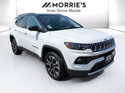 Used 2022 Jeep Compass Limited w/ Sun and Sound Group AWD/4WD image 3