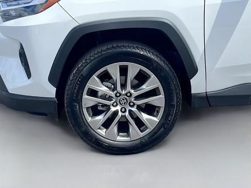 Used 2025 Toyota RAV4 XLE Premium w/ Weather Package FWD image 31