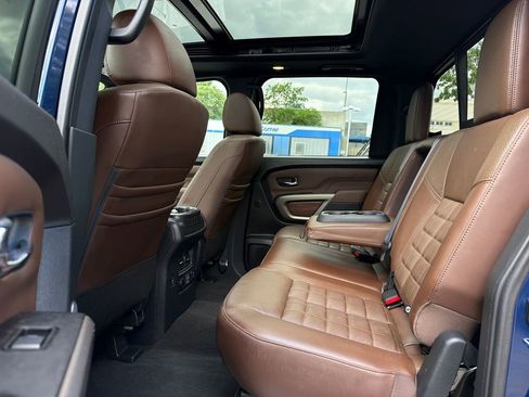 Used 2020 Nissan Titan Platinum Reserve w/ Moonroof Package AWD/4WD image 20