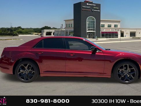 Used 2023 Chrysler 300 Touring w/ Sport Appearance Package RWD image 3